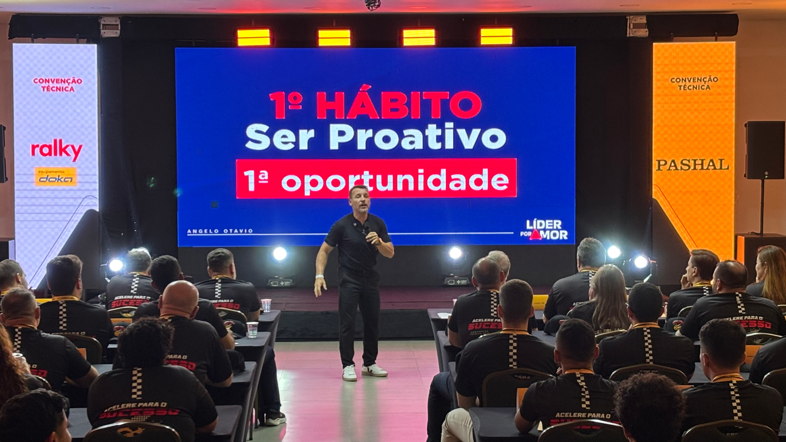 Painel de LED em evento corporativo